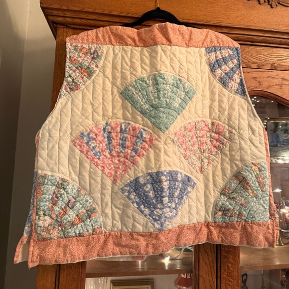 Patchwork Quilted Vest - Picture 4 of 5